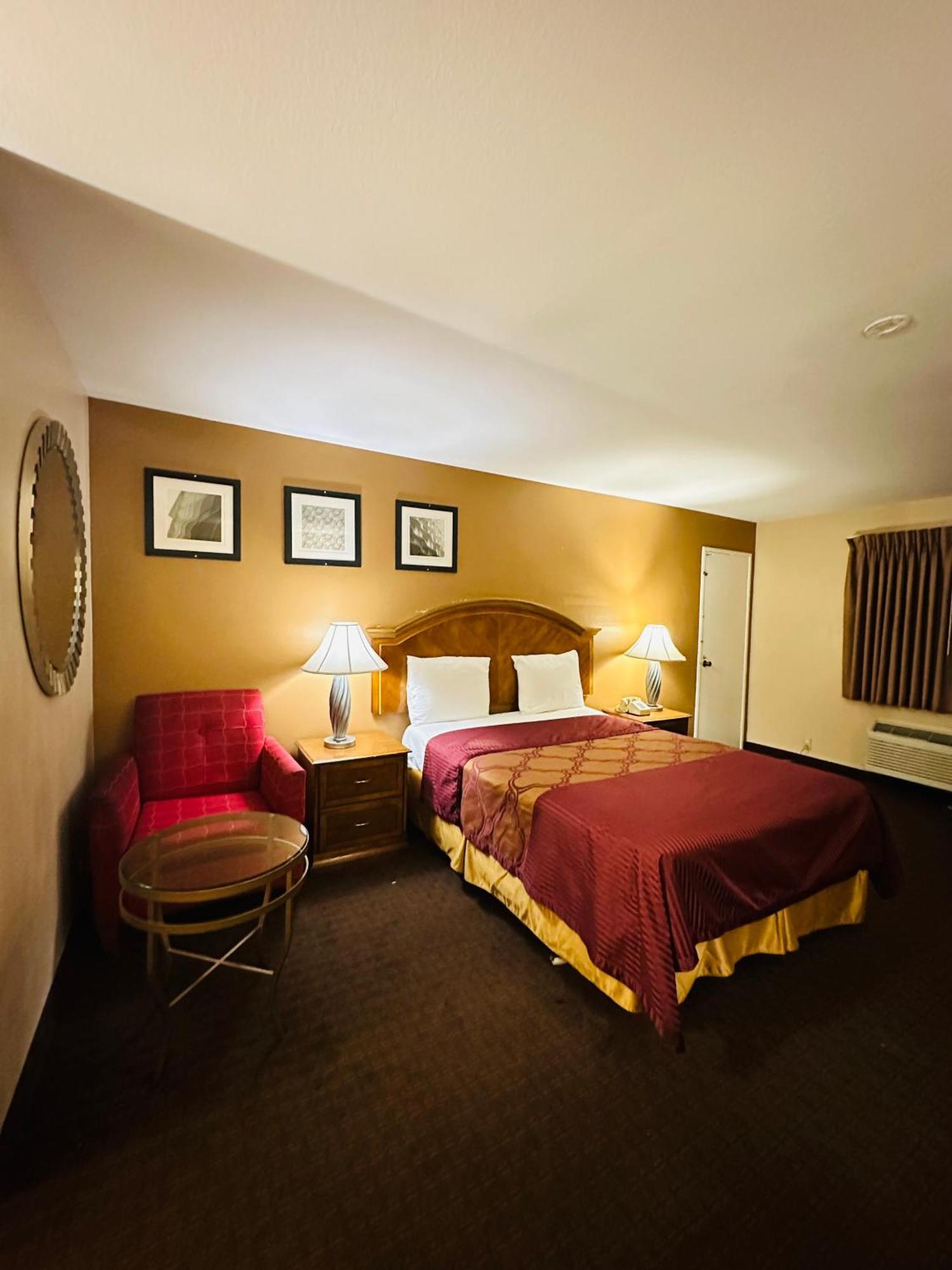 Franciscan Inn Motel Виста Экстерьер фото