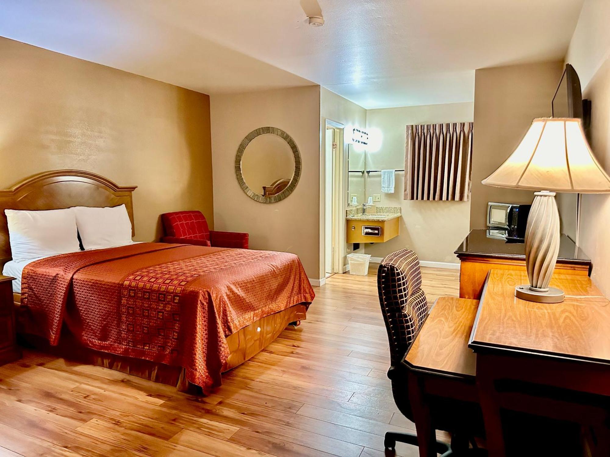 Franciscan Inn Motel Виста Экстерьер фото